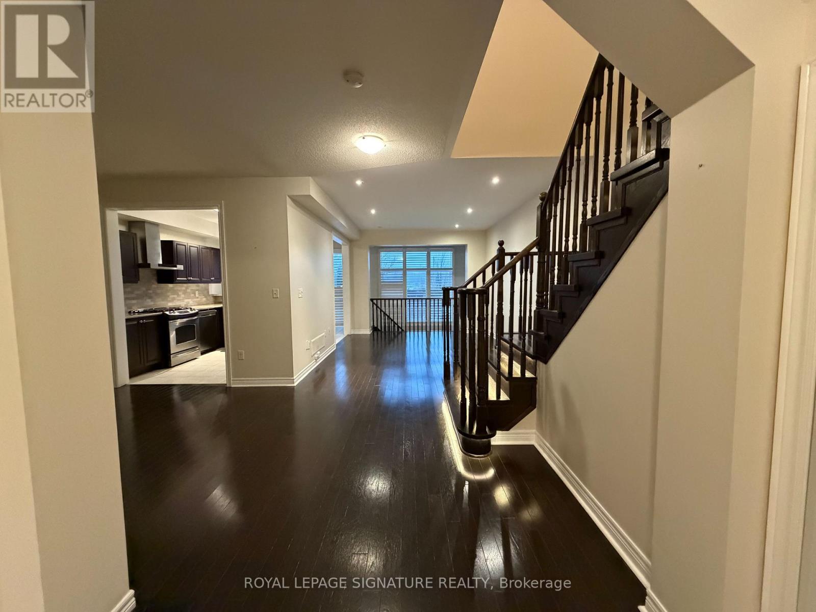 2003 Trawden Way, Oakville, Ontario  L6M 0M2 - Photo 4 - W12685980