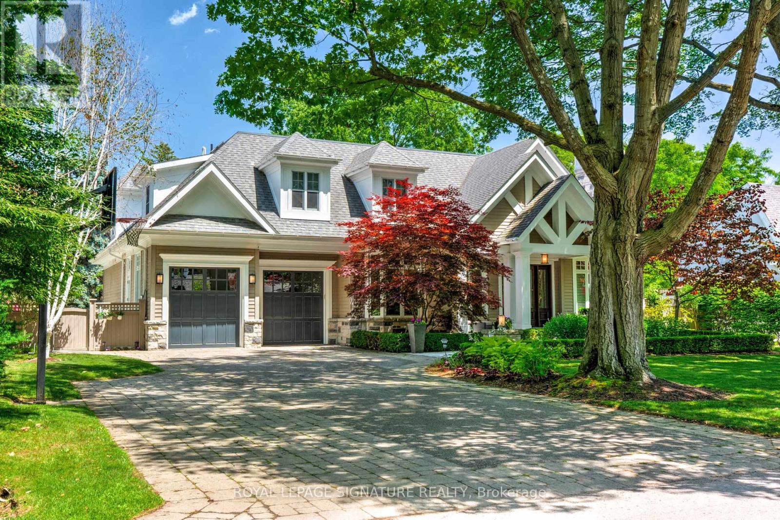 71 Ennisclare Drive W, Oakville, Ontario  L6J 4N3 - Photo 2 - W12686078