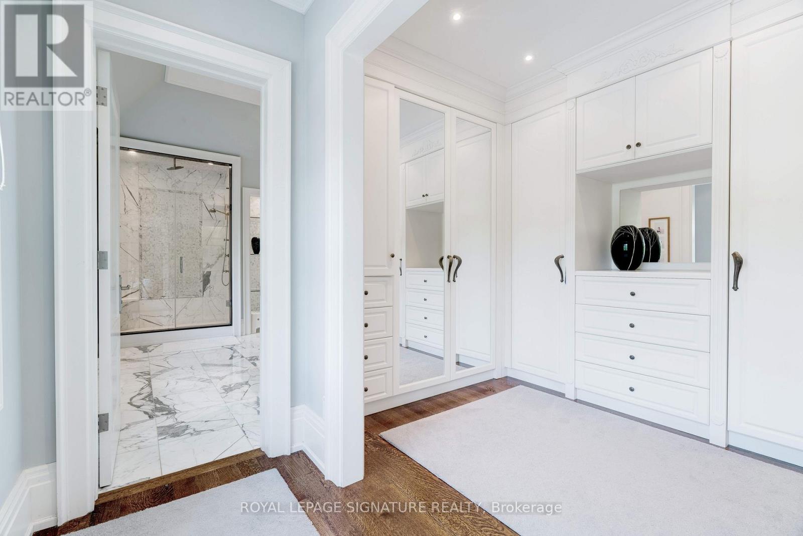 71 Ennisclare Drive W, Oakville, Ontario  L6J 4N3 - Photo 23 - W12686078