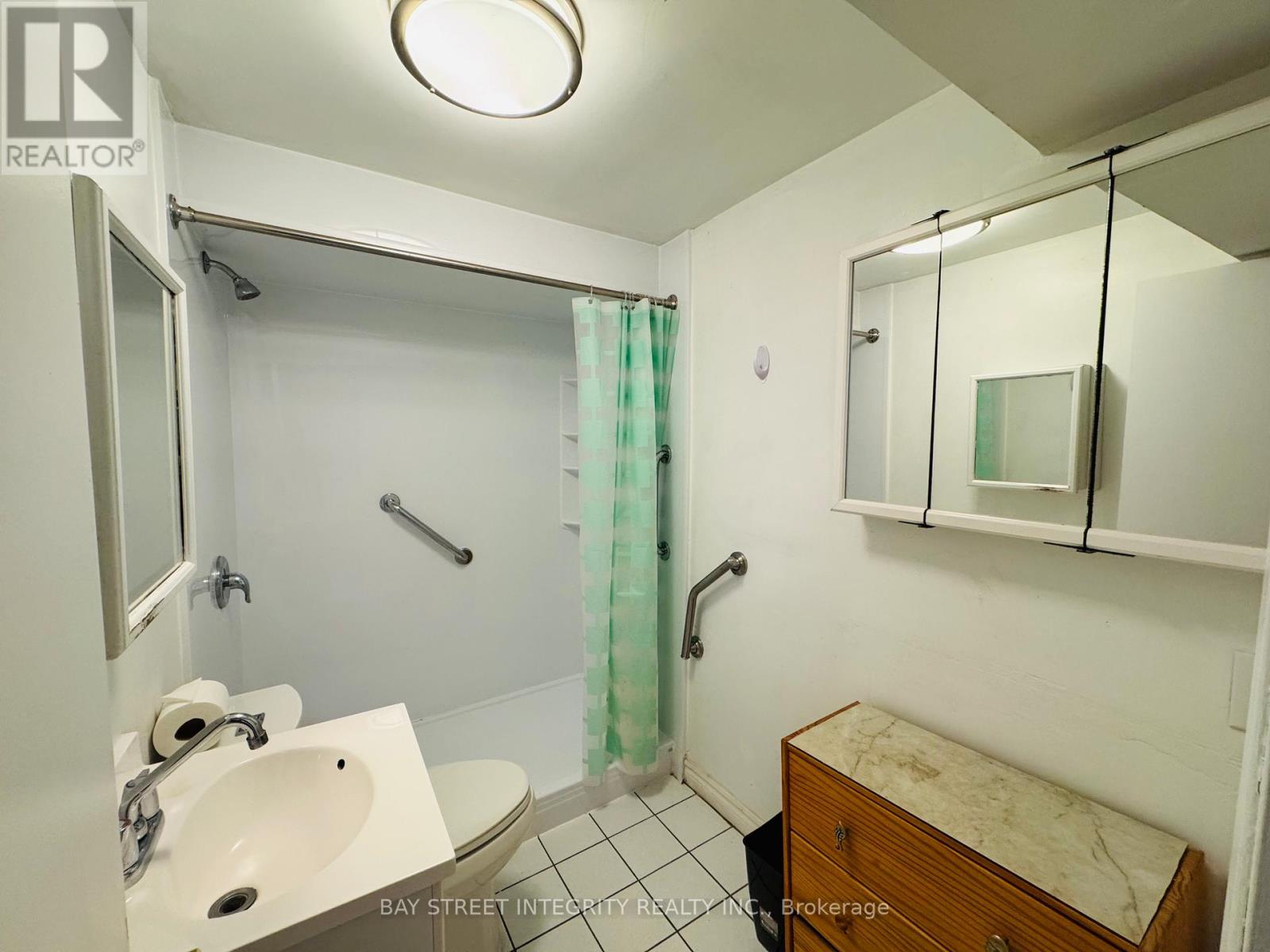 2 - 4145 Quaker Hill Drive, Mississauga, Ontario  L5C 3M2 - Photo 11 - W12686080