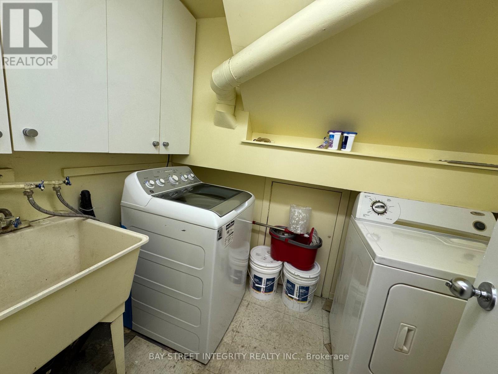 2 - 4145 Quaker Hill Drive, Mississauga, Ontario  L5C 3M2 - Photo 16 - W12686080