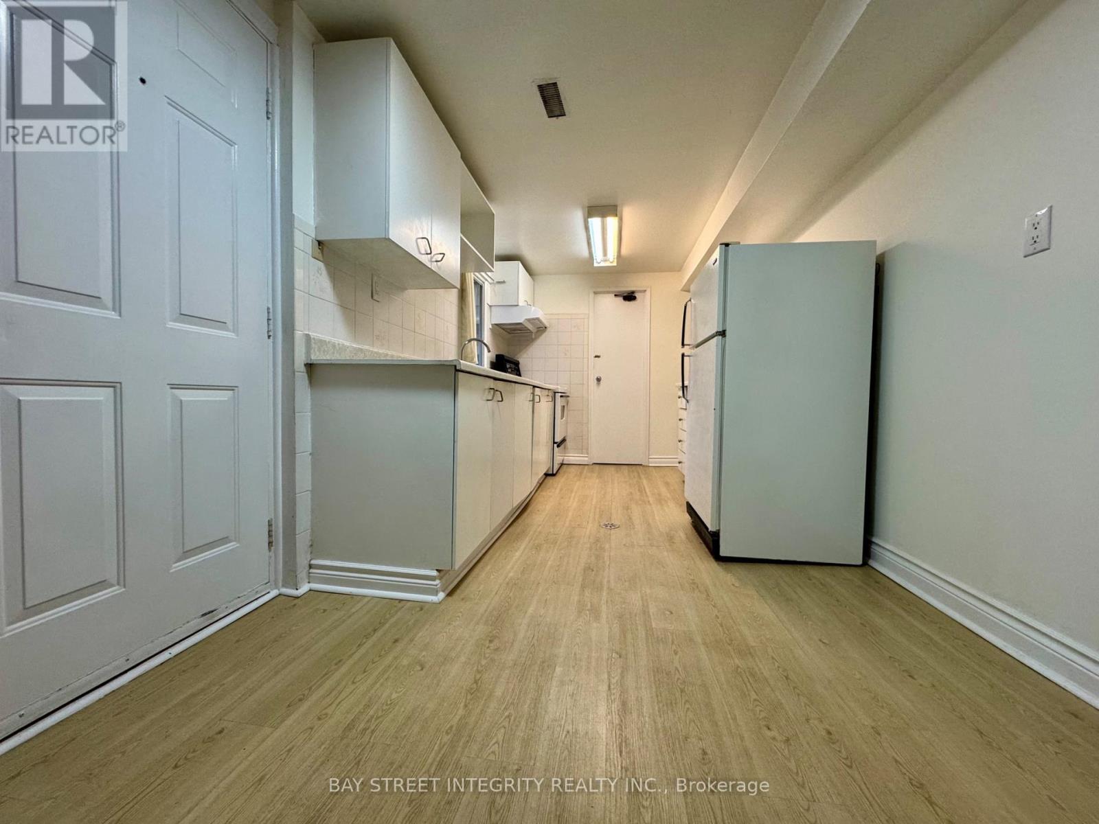 2 - 4145 Quaker Hill Drive, Mississauga, Ontario  L5C 3M2 - Photo 5 - W12686080