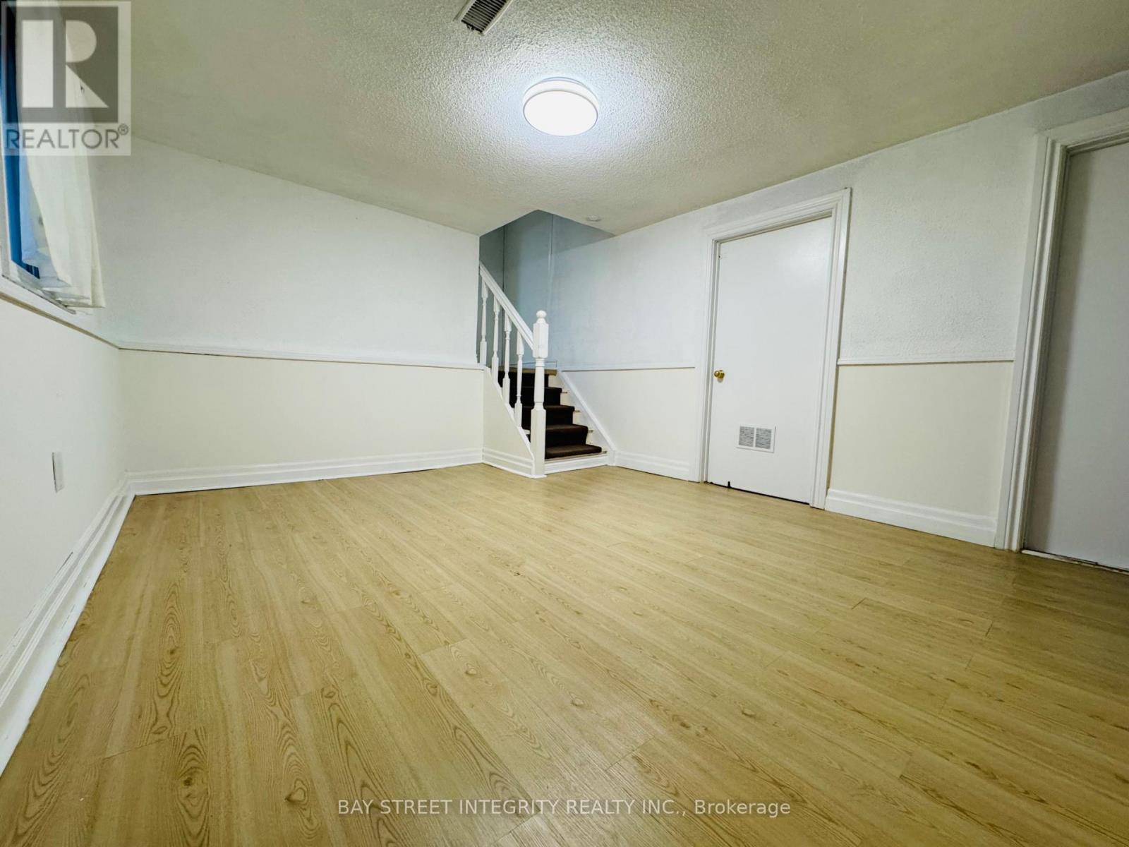 2 - 4145 Quaker Hill Drive, Mississauga, Ontario  L5C 3M2 - Photo 8 - W12686080