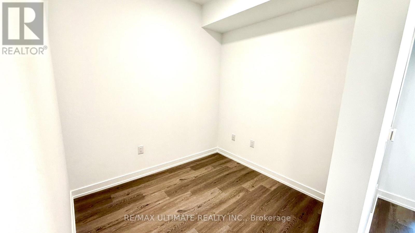 3602 - 395 Square One Drive, Mississauga, Ontario  L5B 0P6 - Photo 11 - W12686088