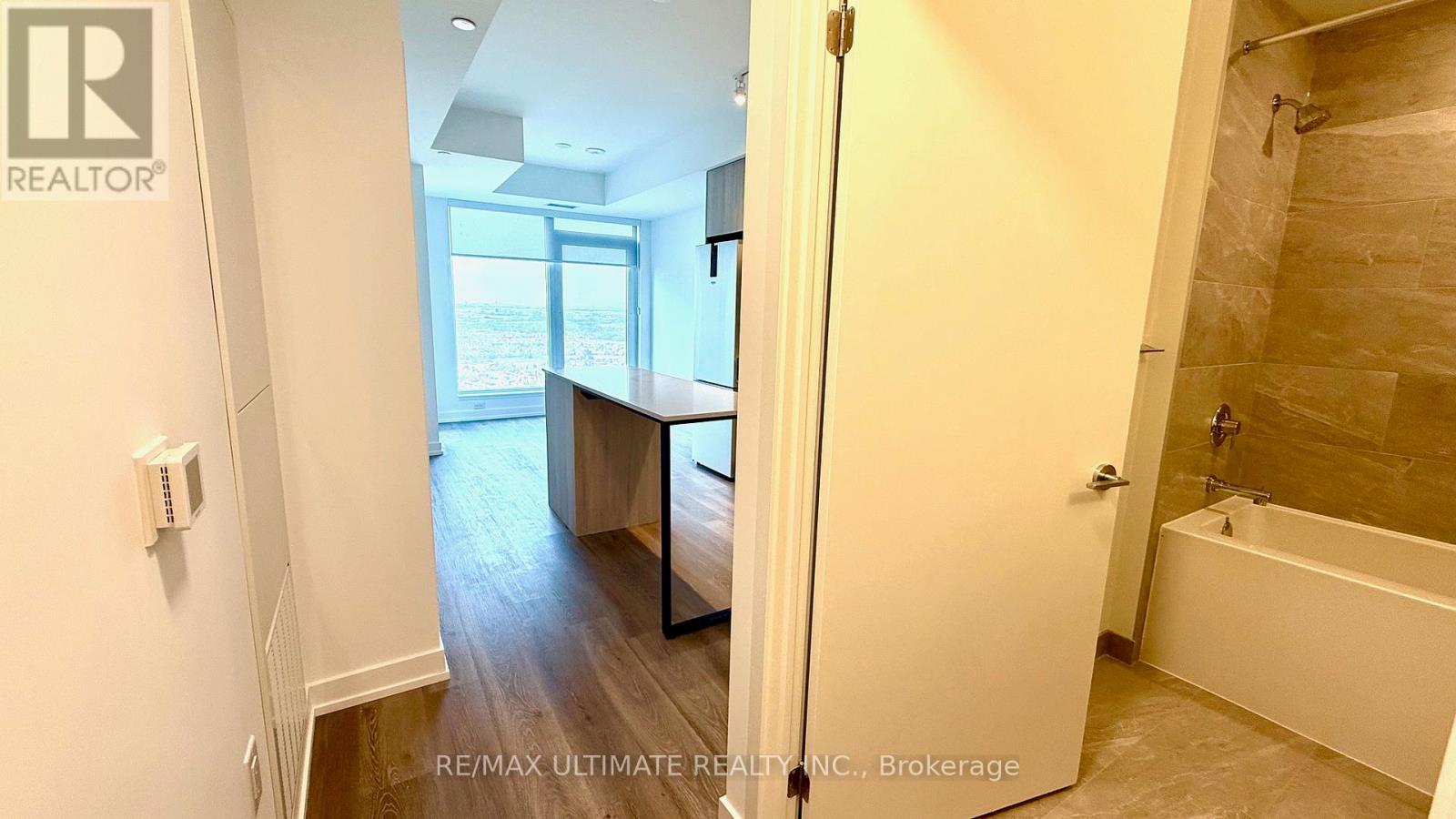 3602 - 395 Square One Drive, Mississauga, Ontario  L5B 0P6 - Photo 12 - W12686088