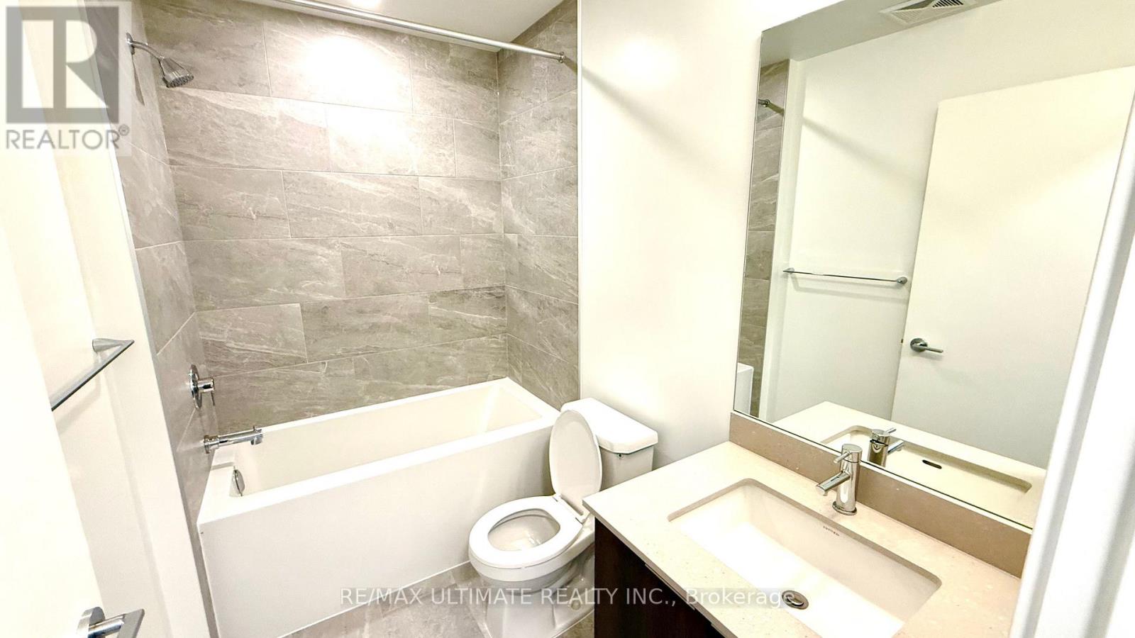 3602 - 395 Square One Drive, Mississauga, Ontario  L5B 0P6 - Photo 13 - W12686088