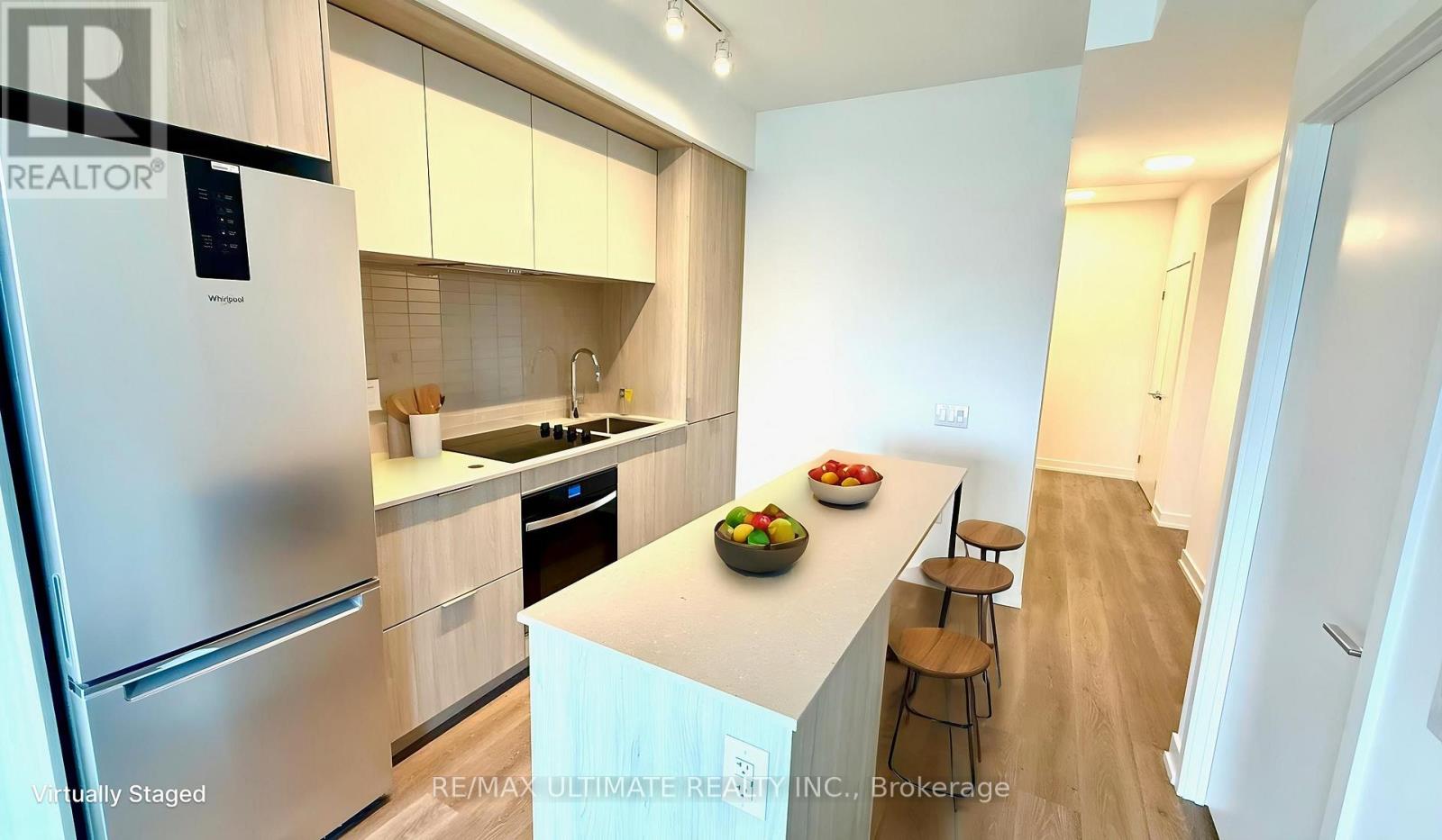 3602 - 395 Square One Drive, Mississauga, Ontario  L5B 0P6 - Photo 17 - W12686088