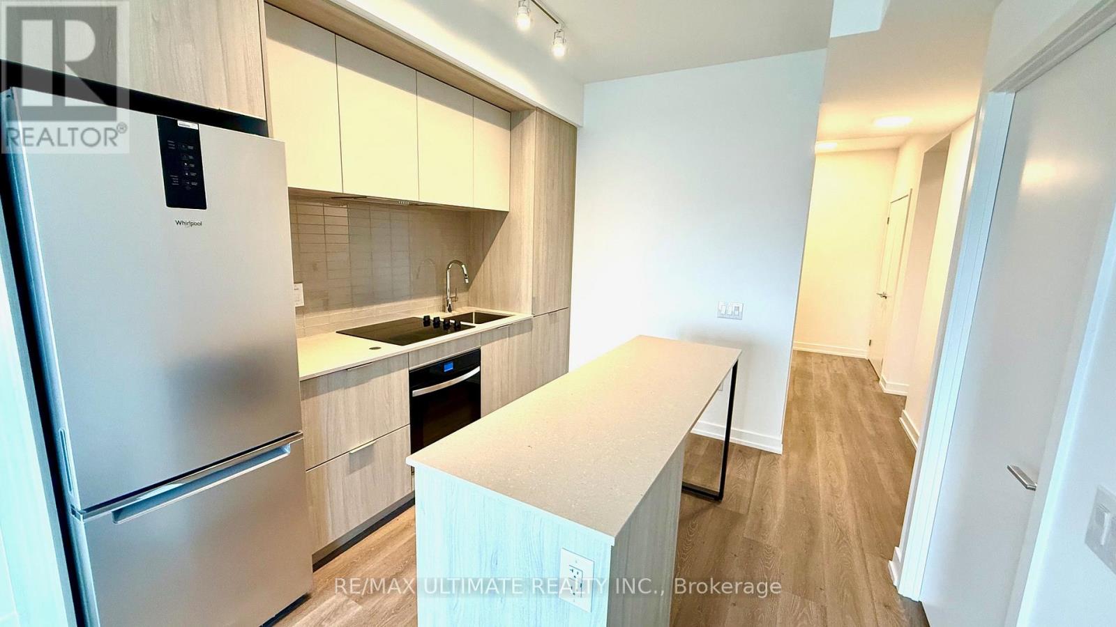 3602 - 395 Square One Drive, Mississauga, Ontario  L5B 0P6 - Photo 18 - W12686088