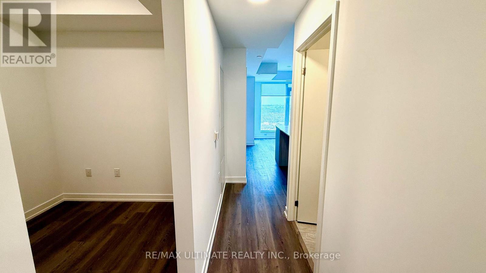 3602 - 395 Square One Drive, Mississauga, Ontario  L5B 0P6 - Photo 9 - W12686088