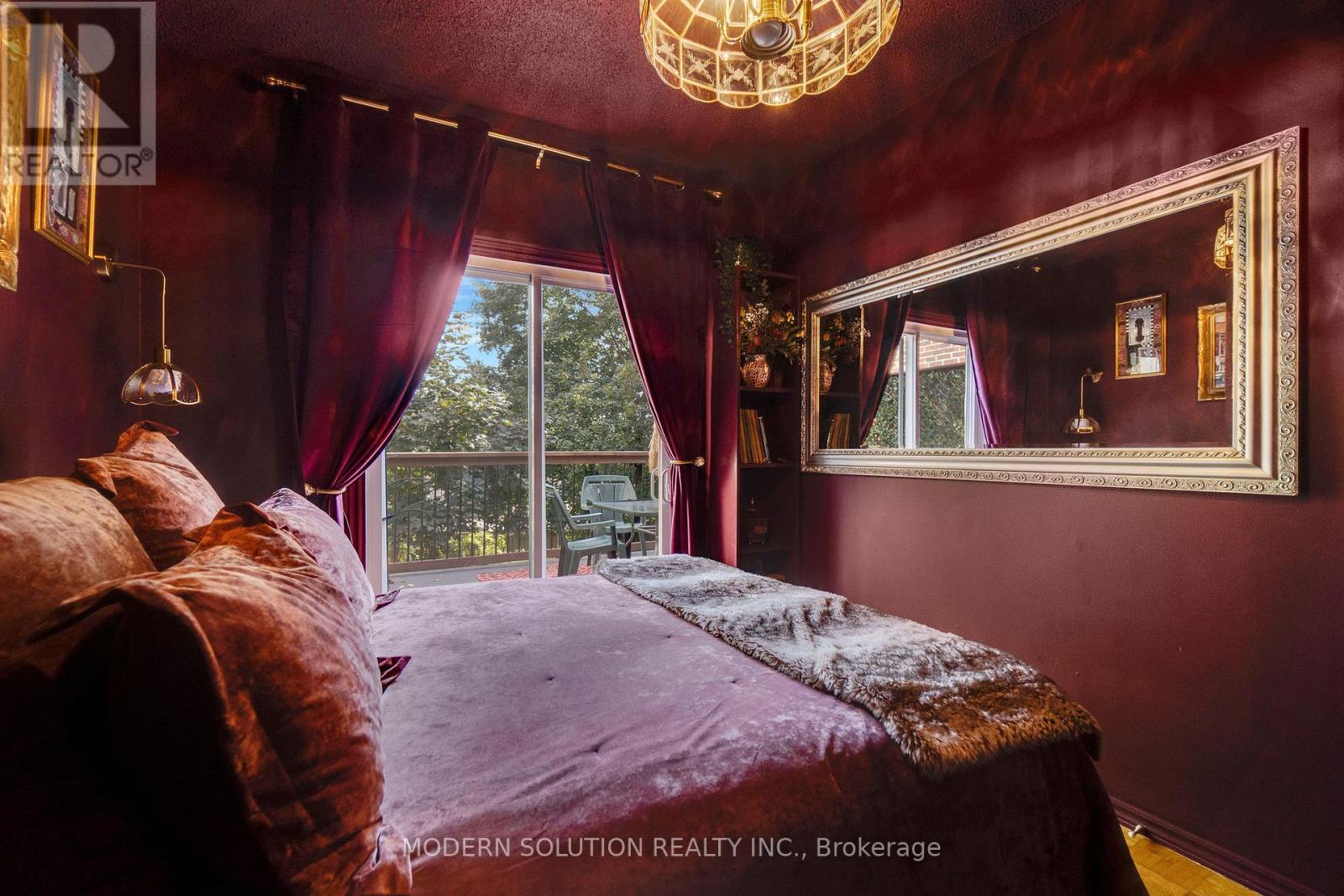 5a Dynevor Road, Toronto, Ontario  M6E 3W7 - Photo 21 - W12686120