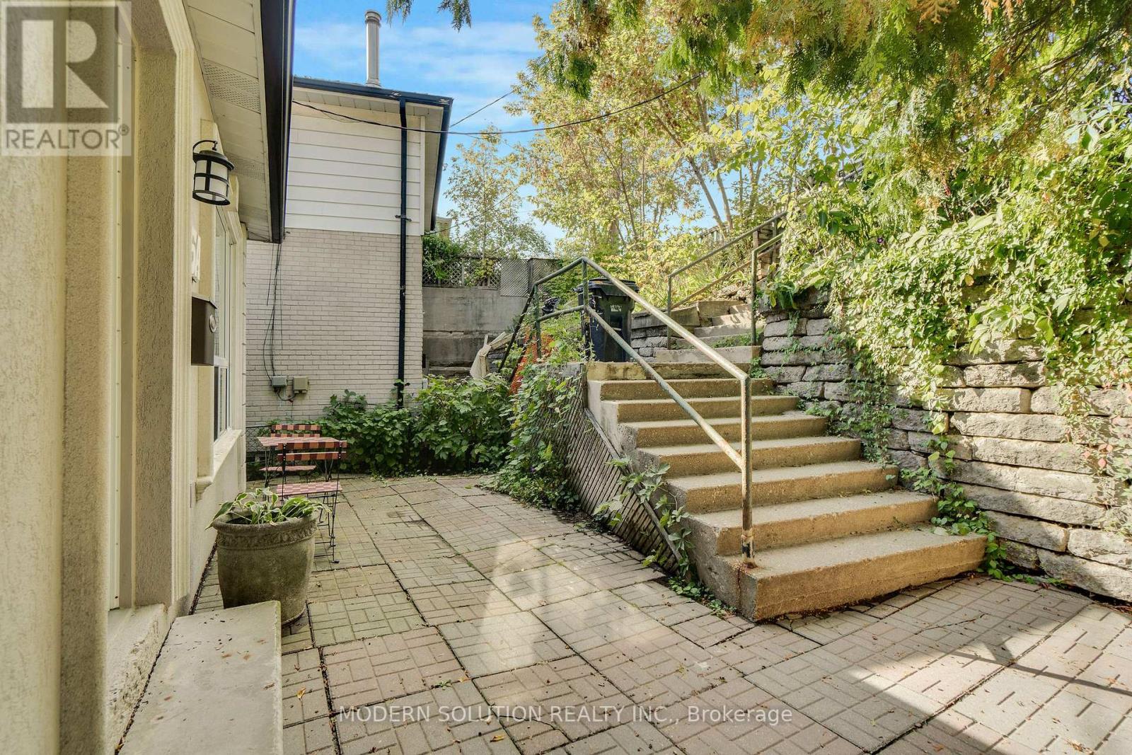 5a Dynevor Road, Toronto, Ontario  M6E 3W7 - Photo 3 - W12686120