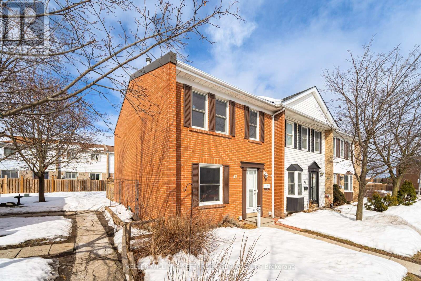 47 - 1020 Central Park Drive, Brampton, Ontario  L6S 3L6 - Photo 2 - W12686124