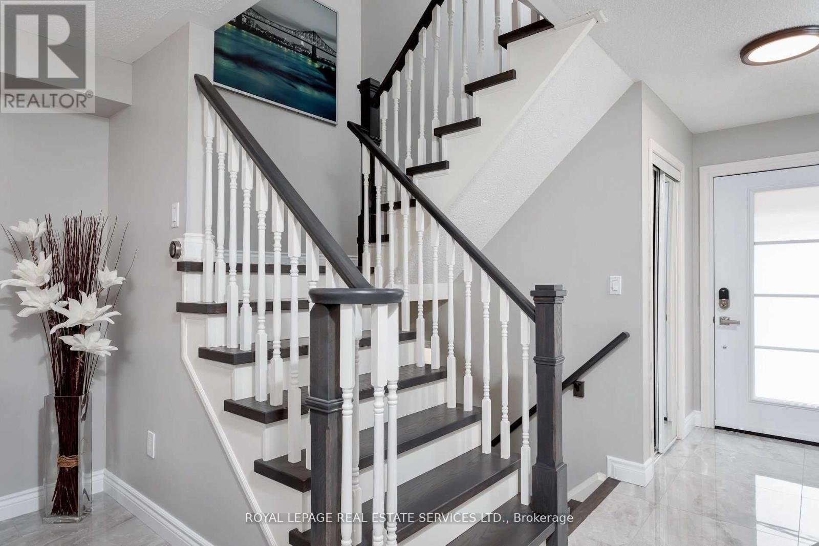 1619 Cartwright Crescent, Milton, Ontario  L9T 5N6 - Photo 11 - W12686184