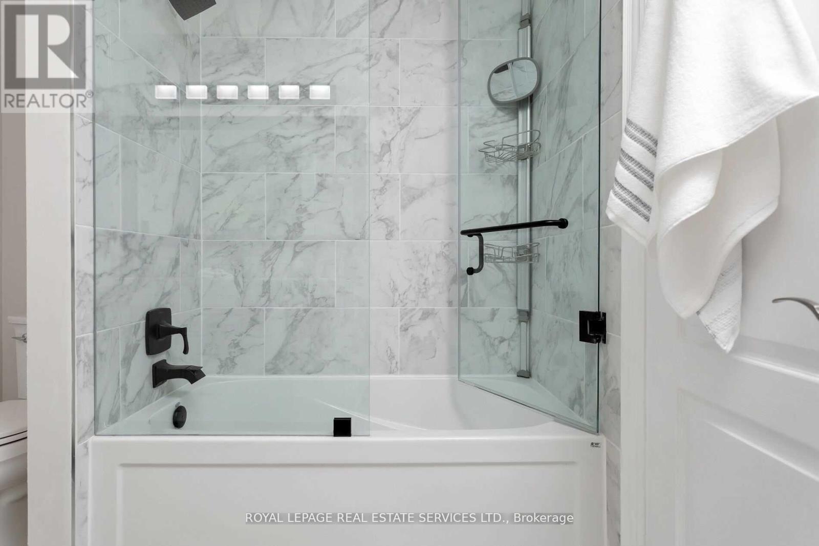 1619 Cartwright Crescent, Milton, Ontario  L9T 5N6 - Photo 15 - W12686184