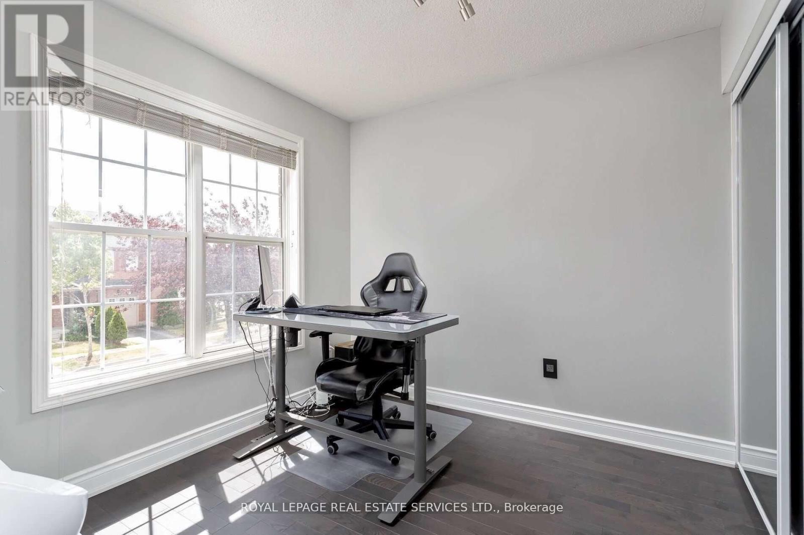 1619 Cartwright Crescent, Milton, Ontario  L9T 5N6 - Photo 18 - W12686184