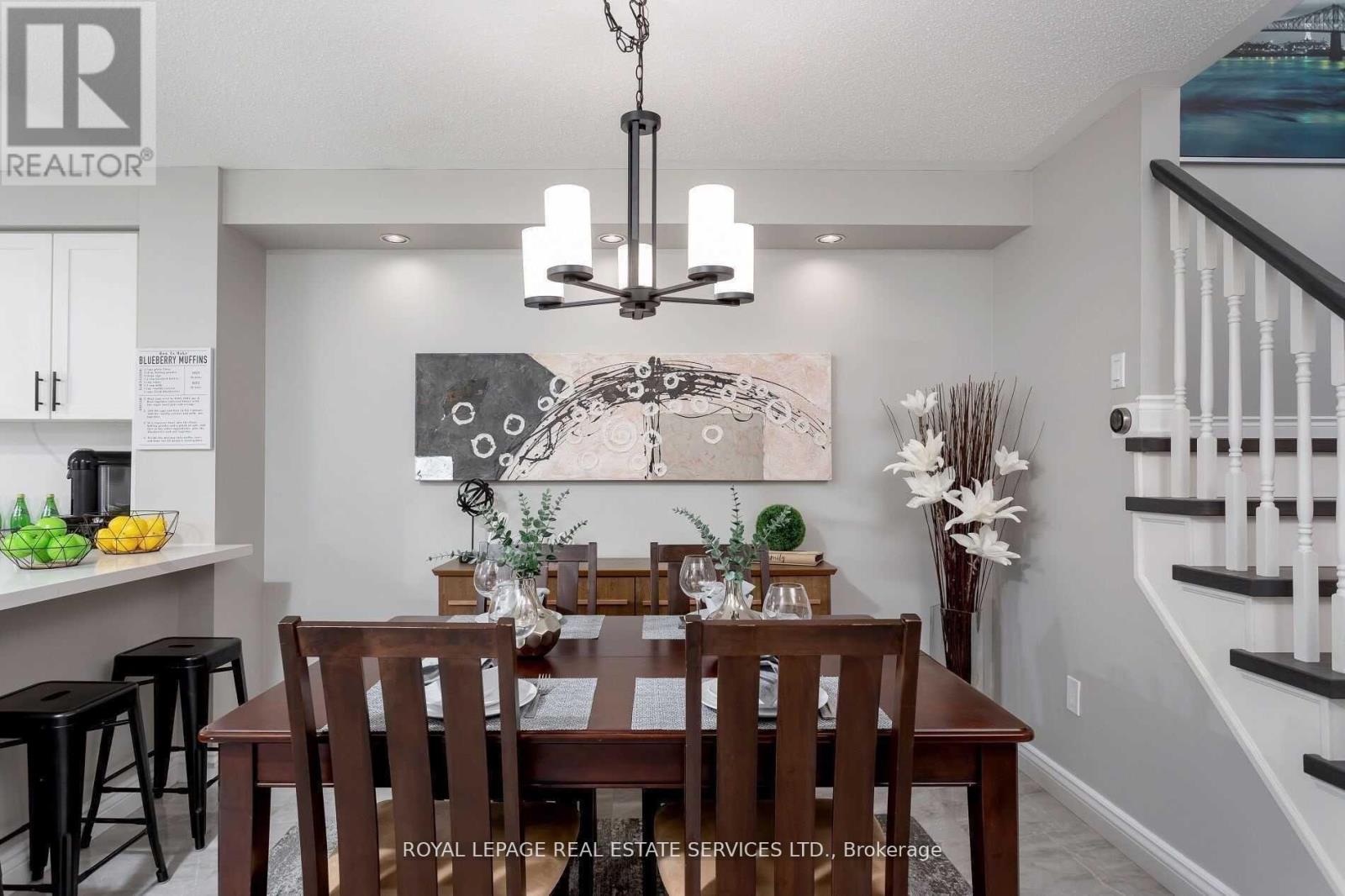 1619 Cartwright Crescent, Milton, Ontario  L9T 5N6 - Photo 4 - W12686184