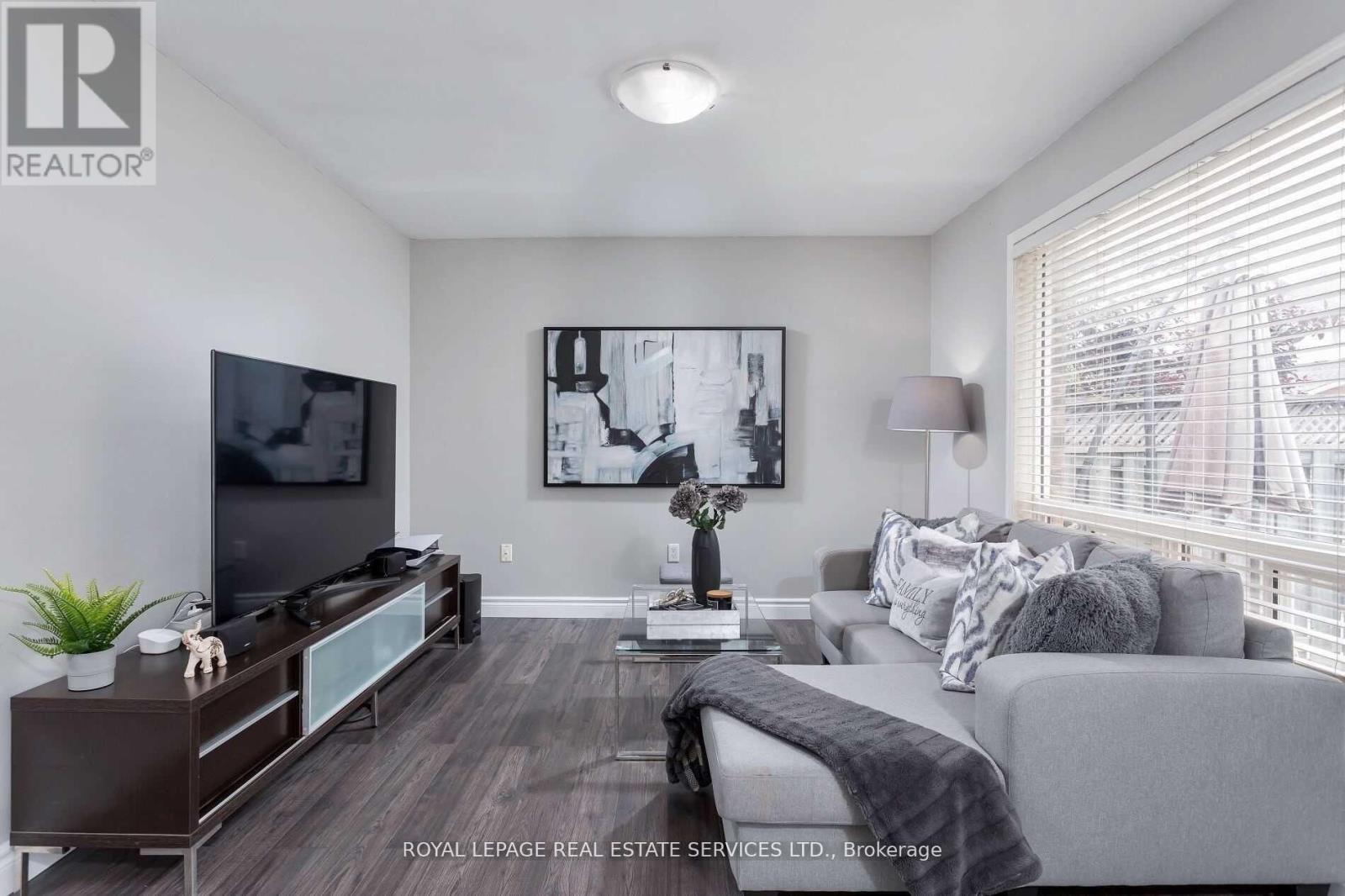 1619 Cartwright Crescent, Milton, Ontario  L9T 5N6 - Photo 8 - W12686184