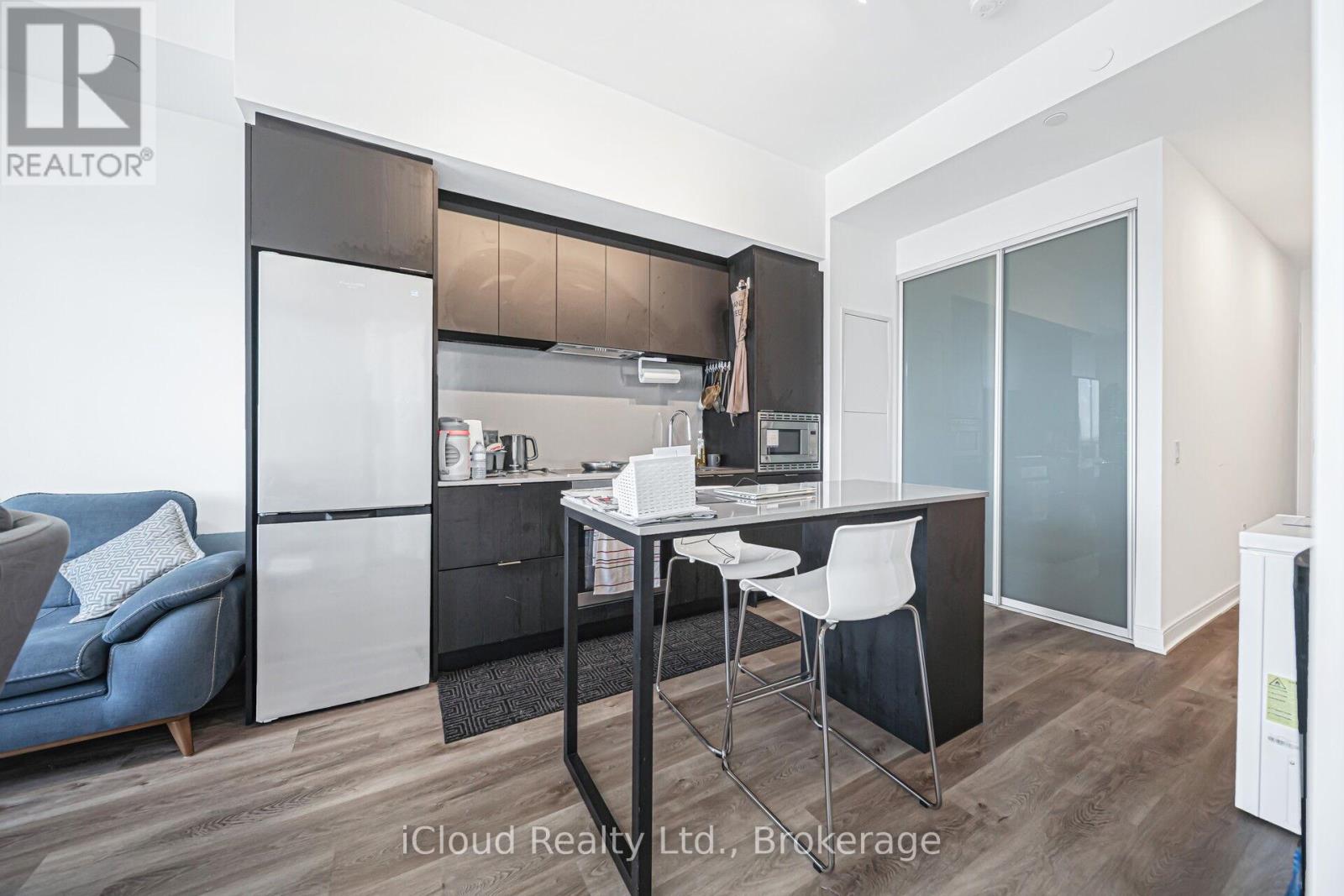 1714 - 86 Dundas Street E, Mississauga, Ontario  L5A 0B1 - Photo 23 - W12686216