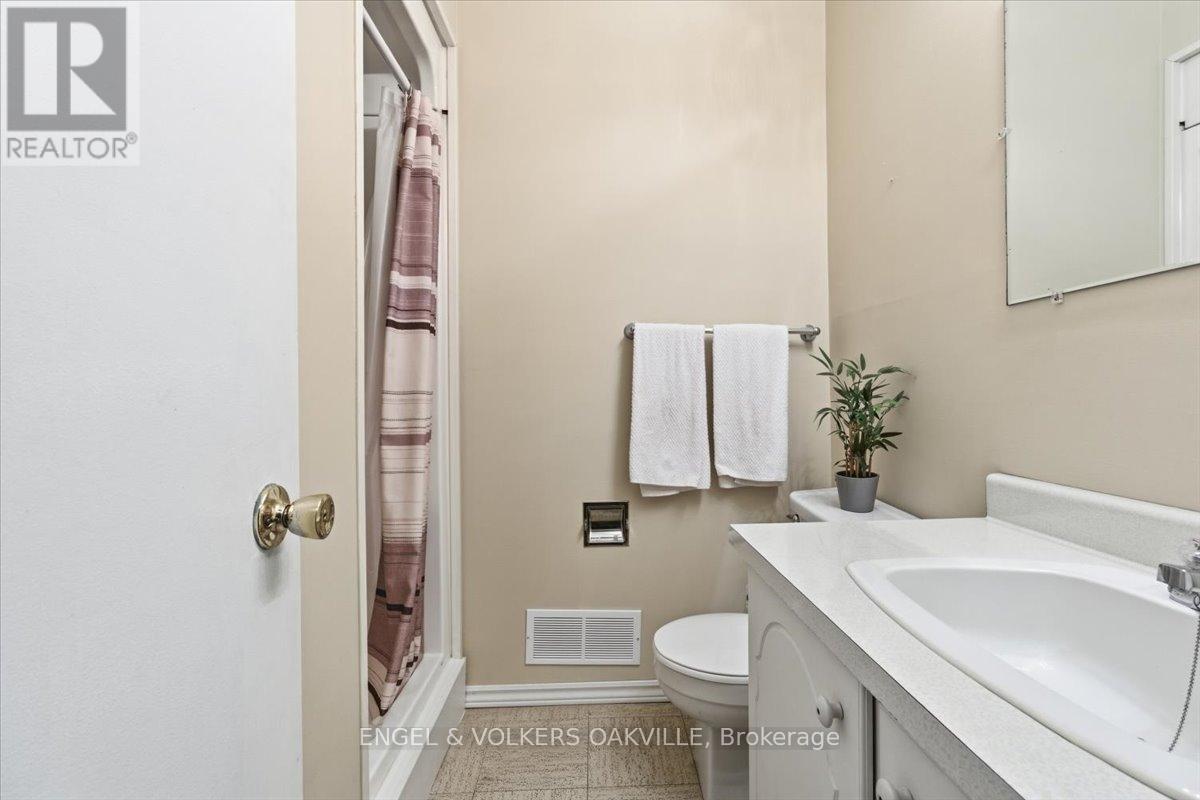 31 - 1340 Hampton Street, Oakville, Ontario  L6H 2S6 - Photo 35 - W12686238