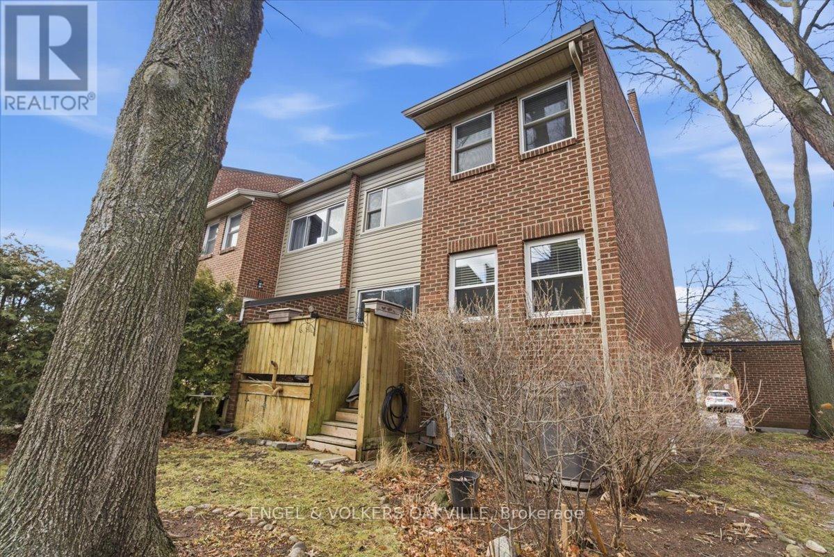 31 - 1340 Hampton Street, Oakville, Ontario  L6H 2S6 - Photo 38 - W12686238