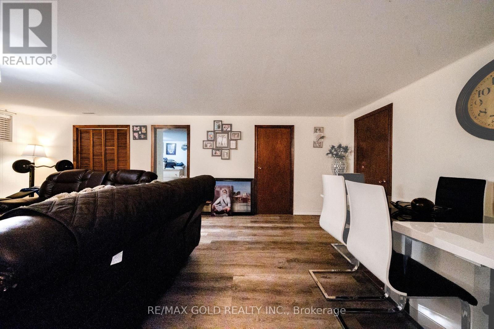 40 Maryhill Drive, Toronto, Ontario  M9V 3C2 - Photo 39 - W12686256