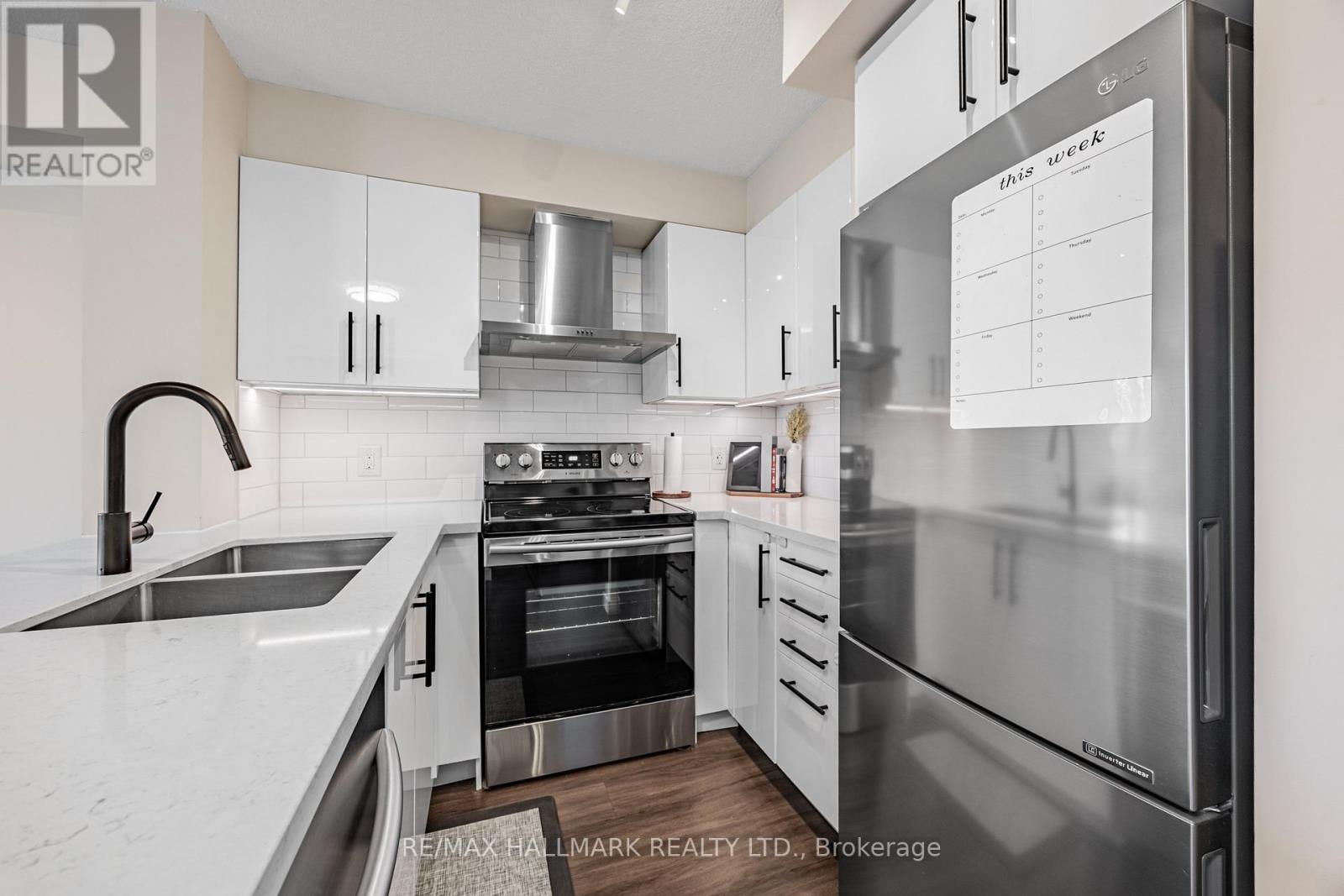 510 - 120 Dallimore Circle, Toronto, Ontario  M3C 4J1 - Photo 3 - C12685590