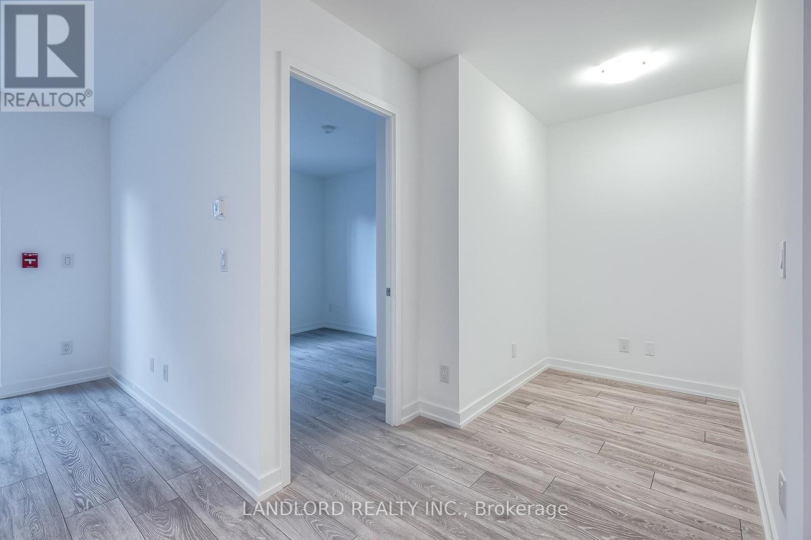 130 - 11 Maryport Avenue, Toronto, Ontario  M3M 0E1 - Photo 11 - W12685106