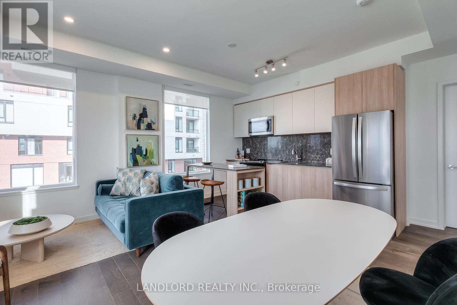 335 - 11 Maryport Avenue, Toronto, Ontario  M3M 0E1 - Photo 6 - W12685164