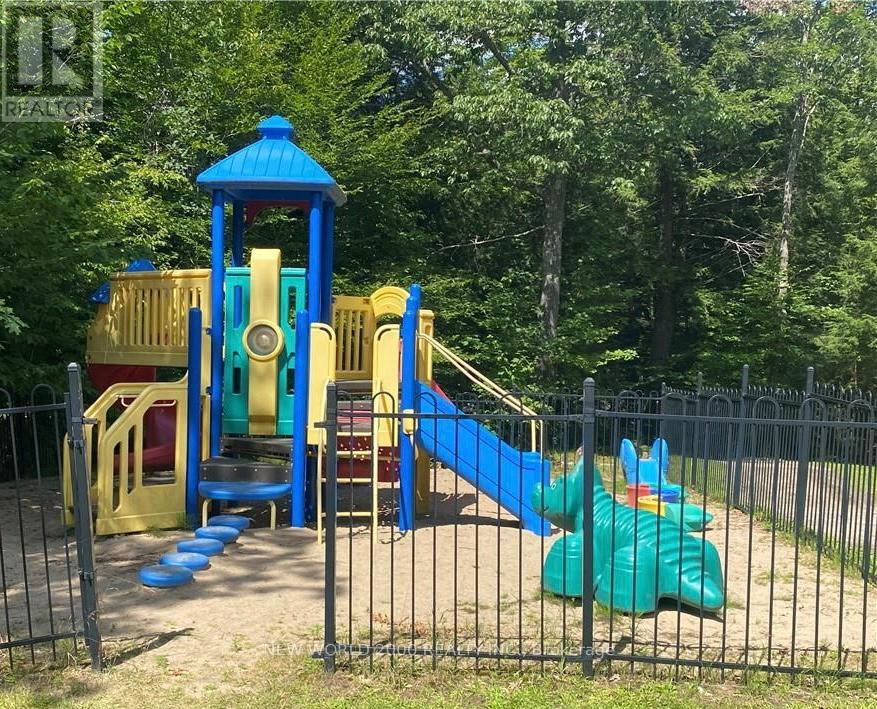 12 - 302 Emerald Hills Court, Seguin, Ontario  P0C 1H0 - Photo 13 - X12684942