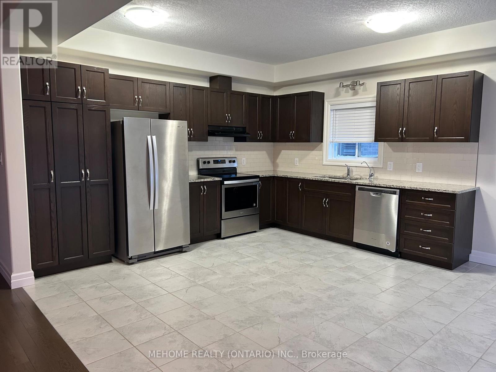 201 Spring Garden Drive, Waterloo, Ontario  N2J 4N7 - Photo 10 - X12686048