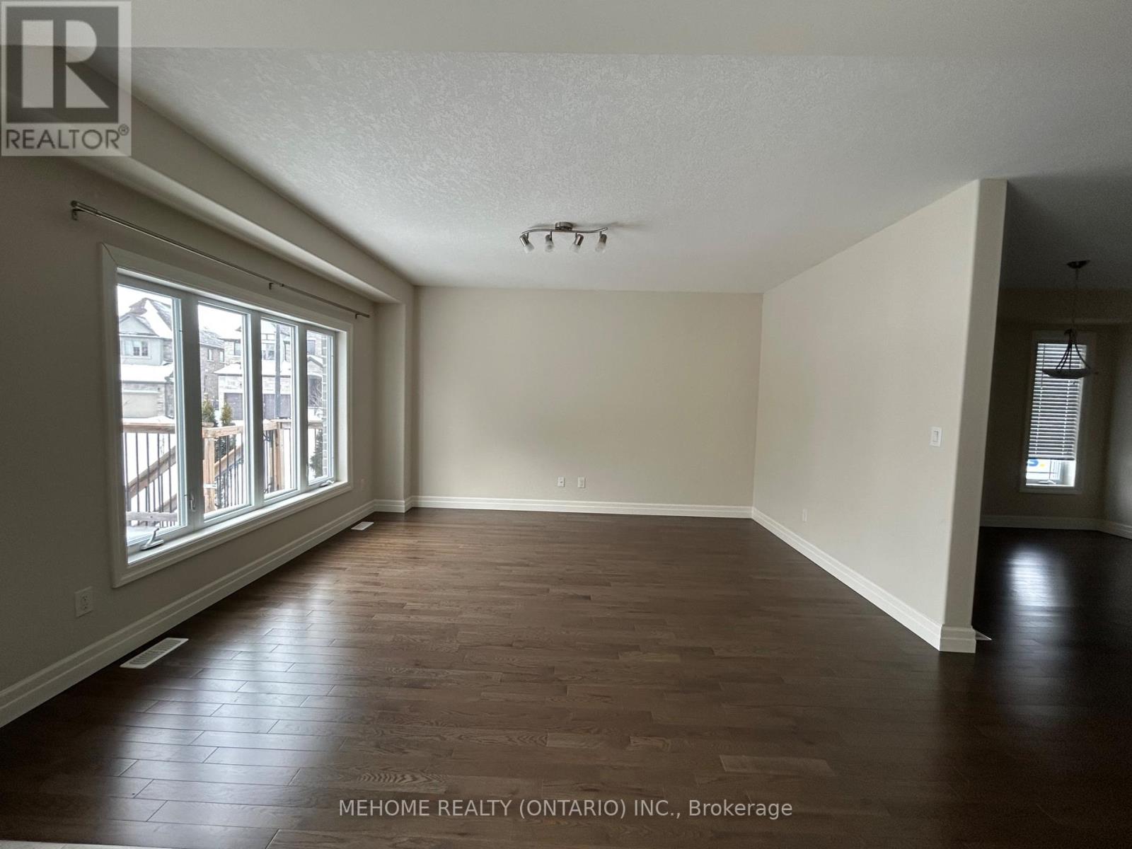 201 Spring Garden Drive, Waterloo, Ontario  N2J 4N7 - Photo 13 - X12686048