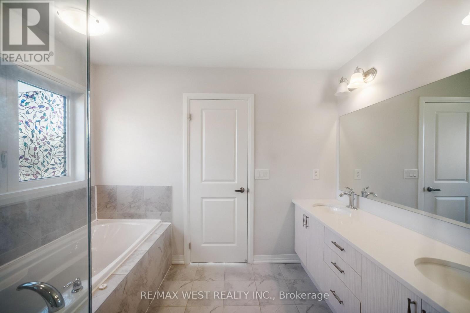 297 Bismark Drive, Cambridge, Ontario  N1S 0C6 - Photo 44 - X12686150