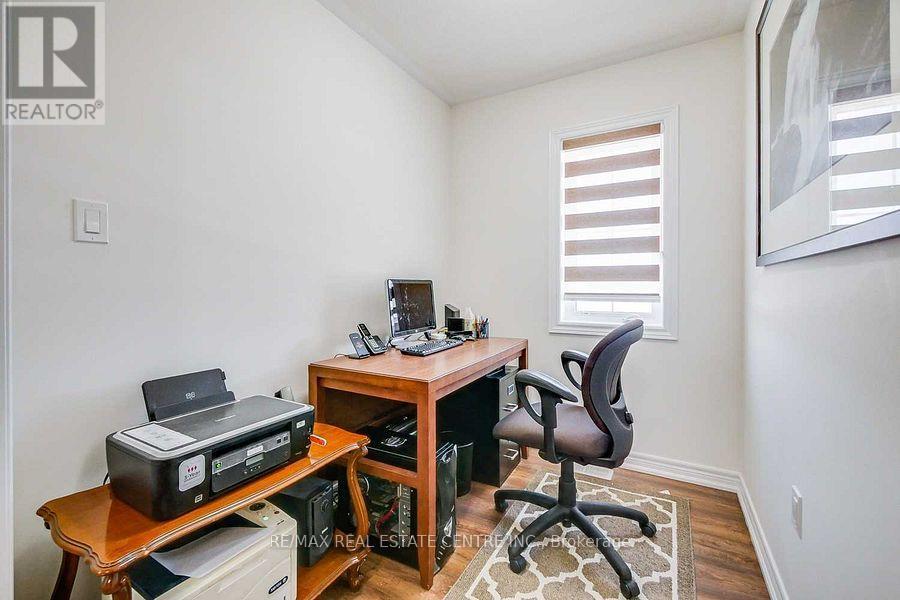 101 Clark Street, Shelburne, Ontario  L9V 3W9 - Photo 22 - X12686192