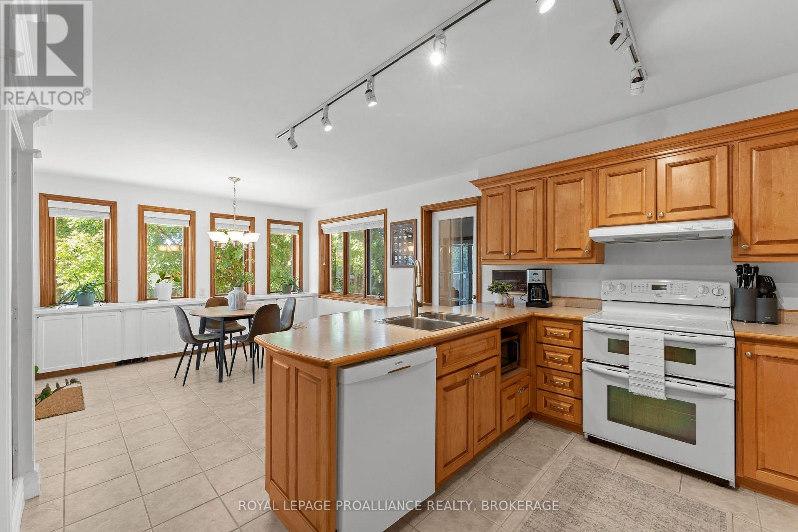 995 Auden Park Drive, Kingston, Ontario  K7M 7T9 - Photo 13 - X12686440