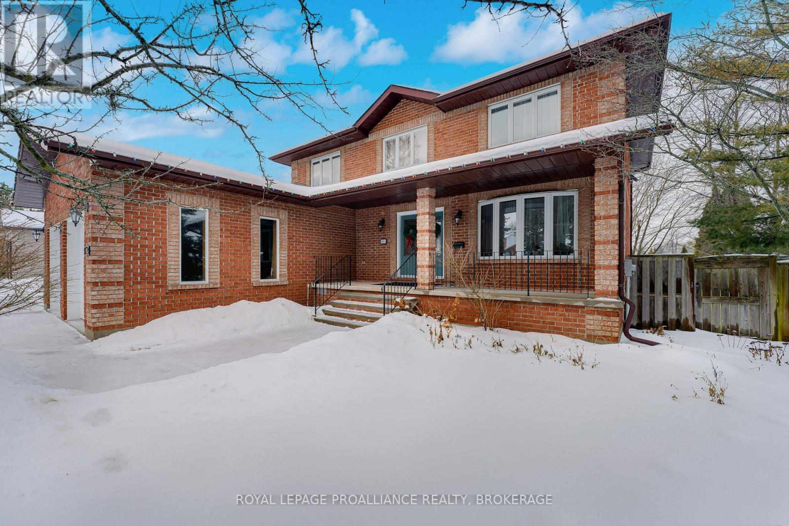 995 Auden Park Drive, Kingston, Ontario  K7M 7T9 - Photo 2 - X12686440