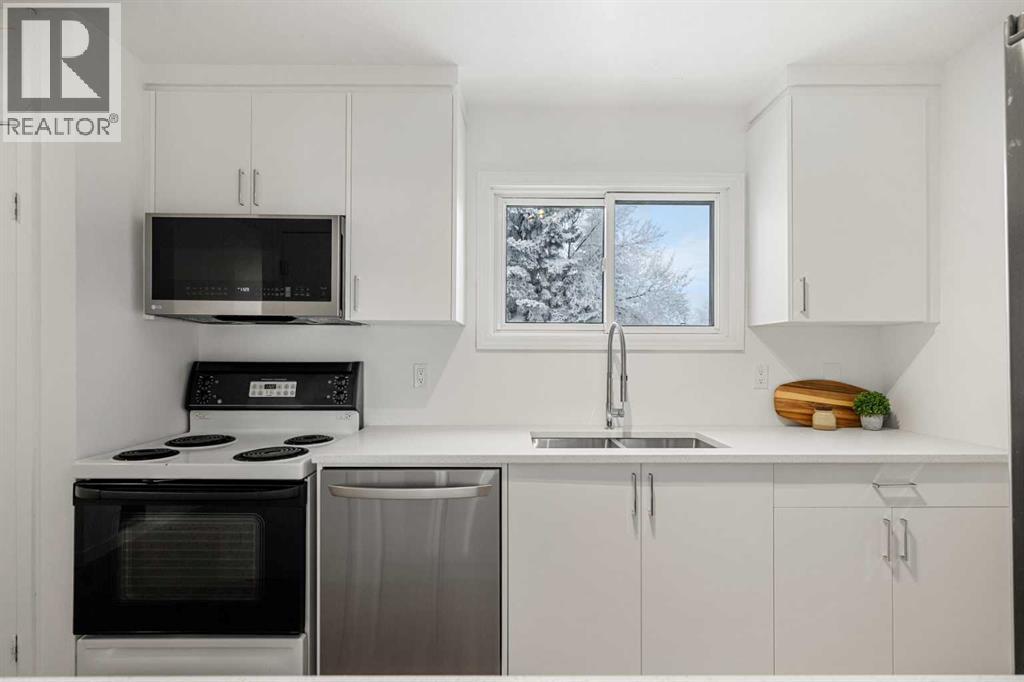 23, 131 Templehill Drive Ne, Calgary, Alberta  T1Y 4T1 - Photo 4 - A2276233