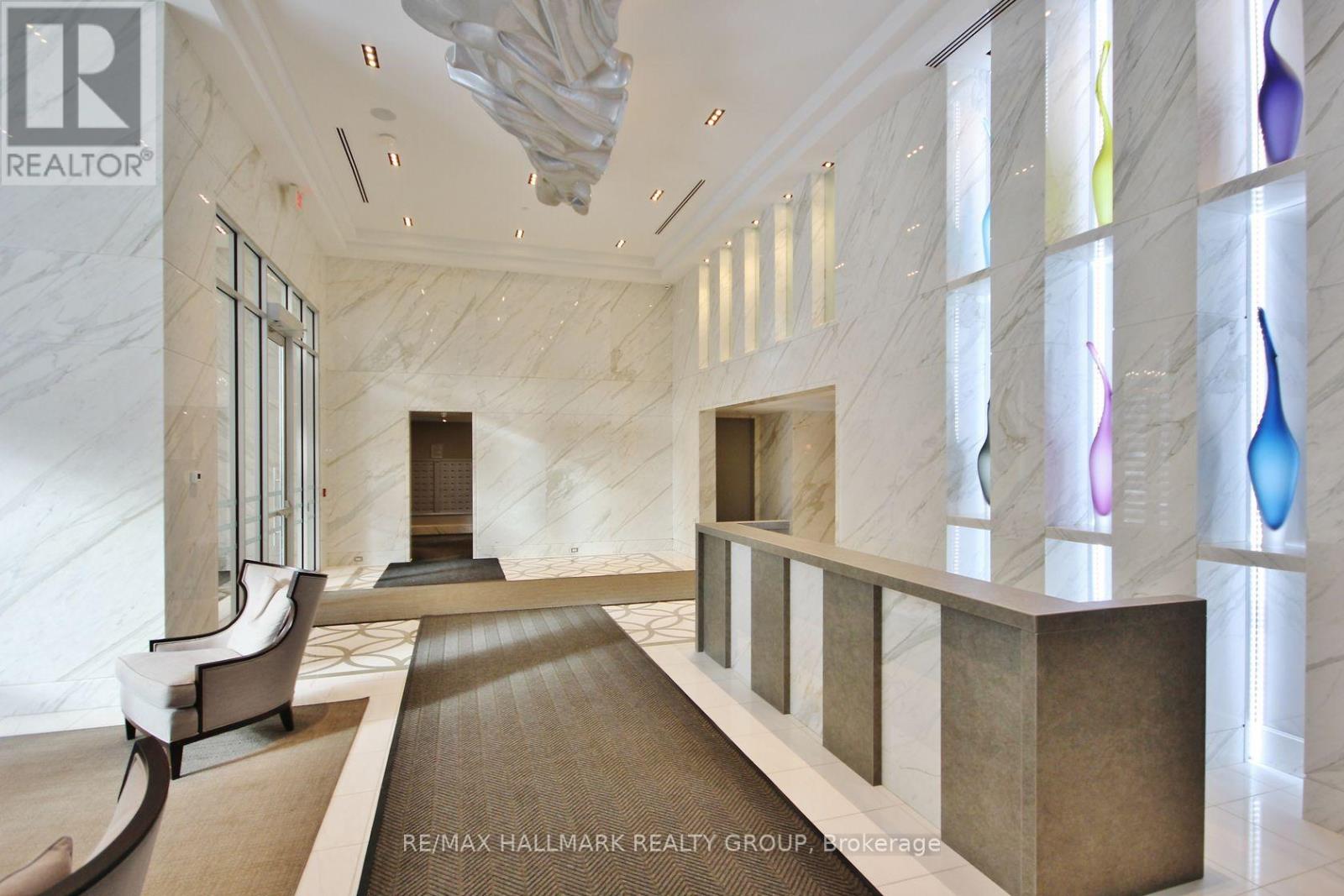 1711 - 111 Champagne Avenue S, Ottawa, Ontario  K1S 5V3 - Photo 5 - X12686268