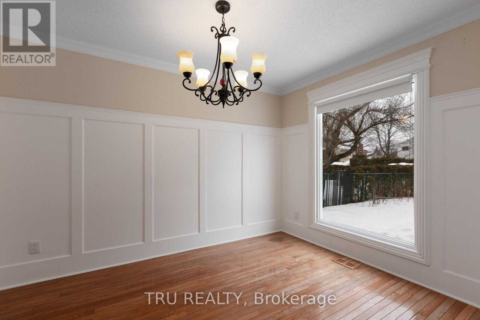 1078 St Emmanuel Terrace, Ottawa, Ontario  K1C 2J7 - Photo 10 - X12686320