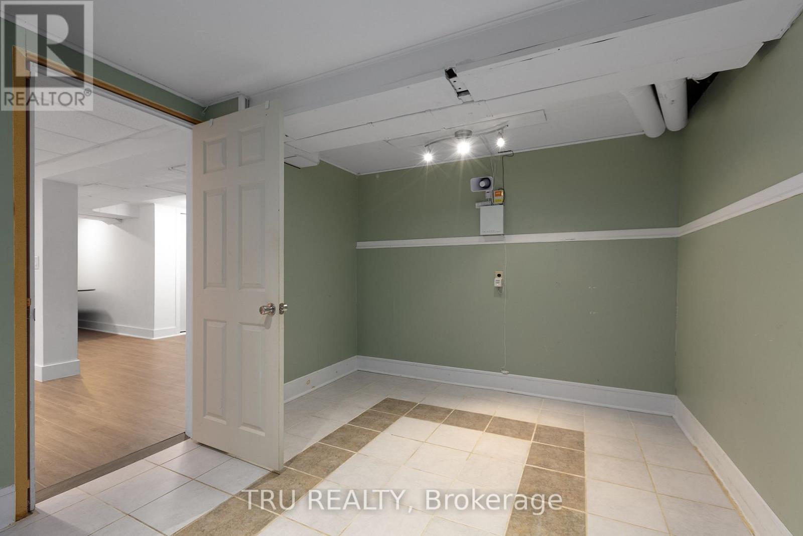 1078 St Emmanuel Terrace, Ottawa, Ontario  K1C 2J7 - Photo 39 - X12686320