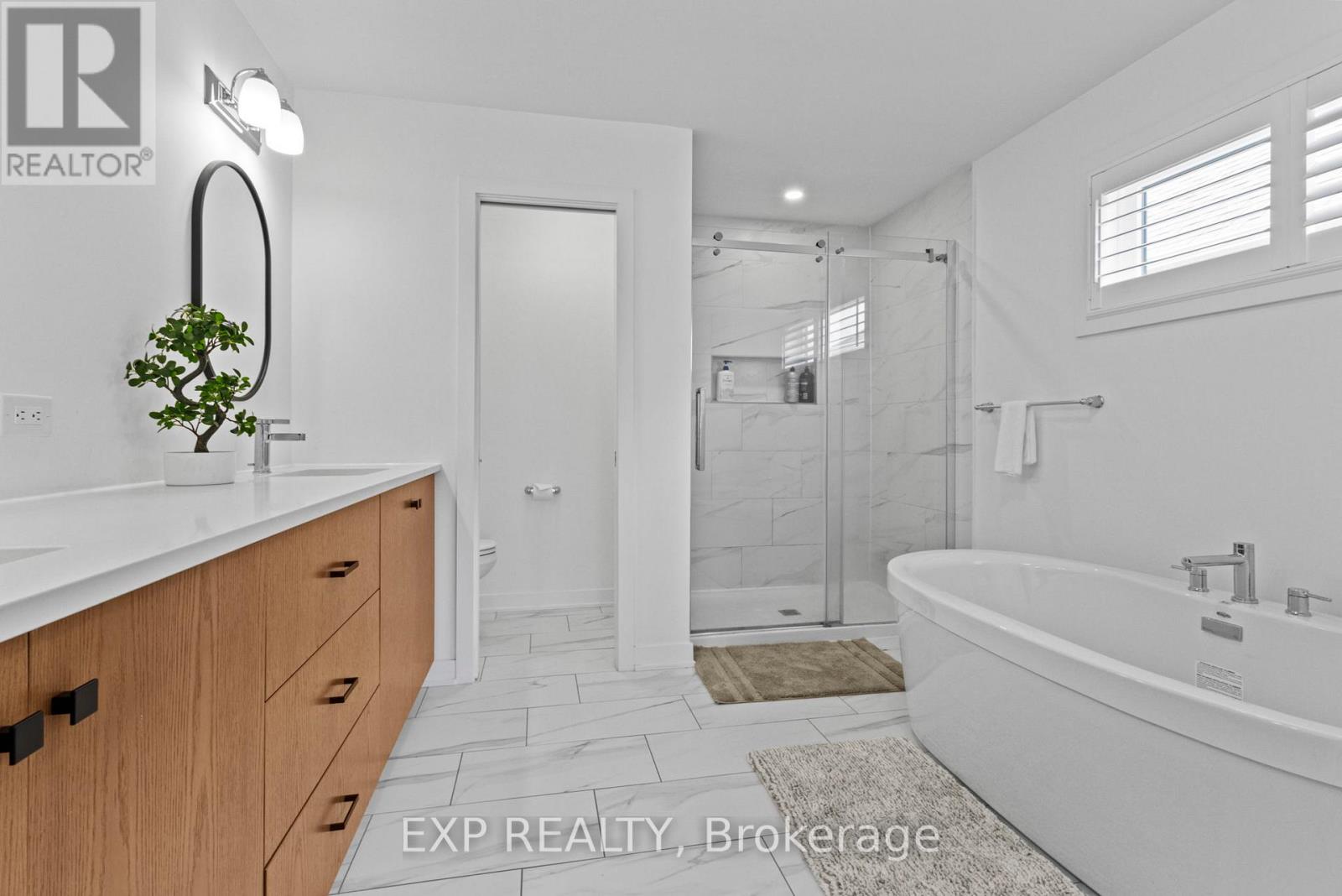 4556 Kelly Farm Drive, Ottawa, Ontario  K1X 0G8 - Photo 23 - X12686344