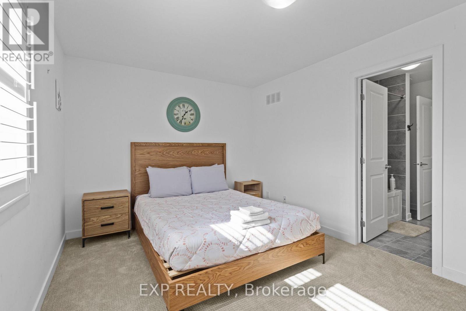 4556 Kelly Farm Drive, Ottawa, Ontario  K1X 0G8 - Photo 29 - X12686344