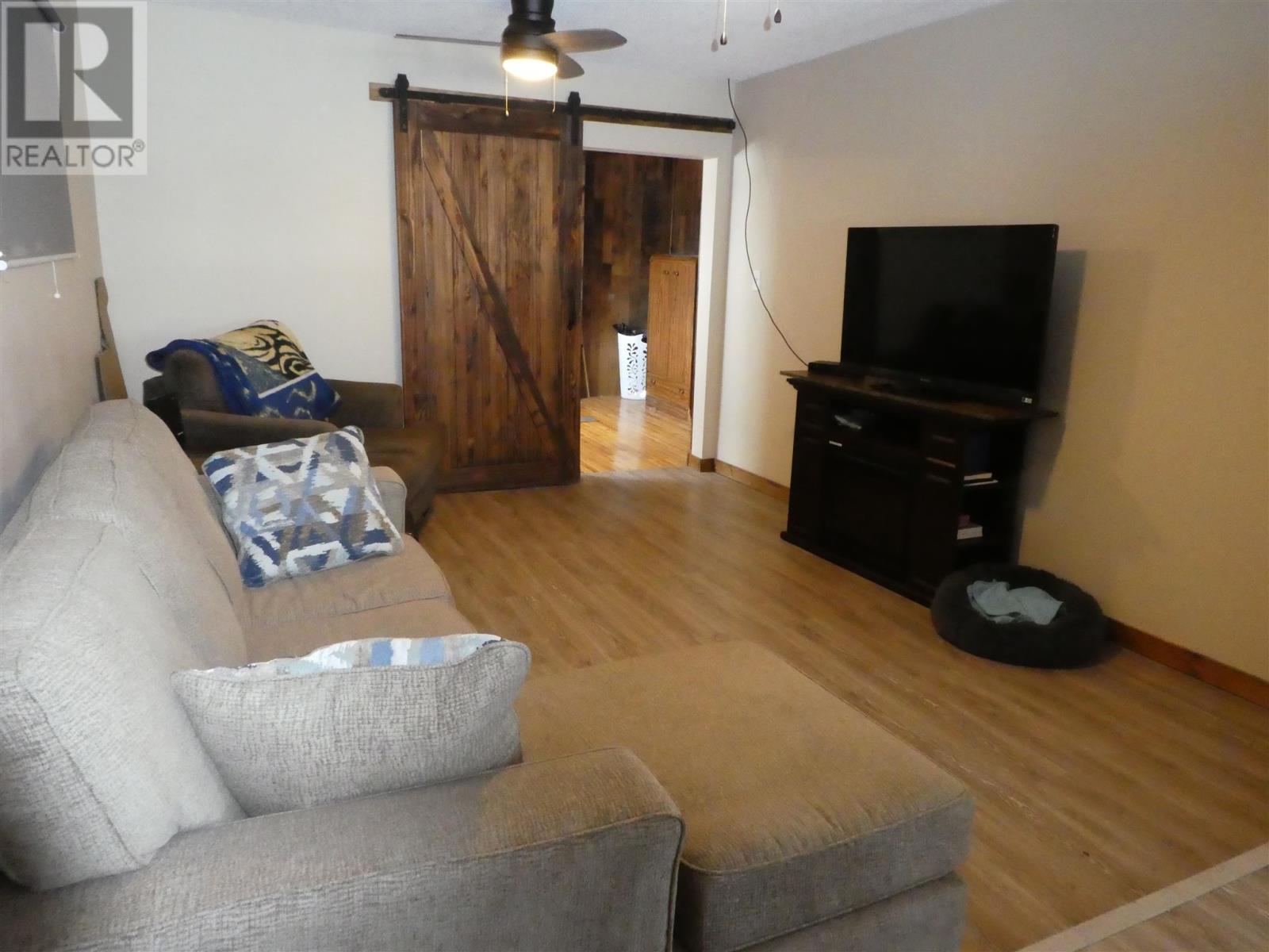 150 Dieppe Rd, Longlac, Ontario  P0T 2A0 - Photo 18 - TB250764