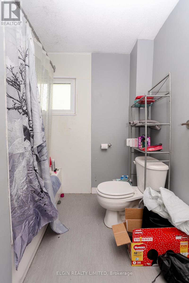 67-69 Elizabeth Street, St. Thomas, Ontario  N5R 2X3 - Photo 44 - X12686352