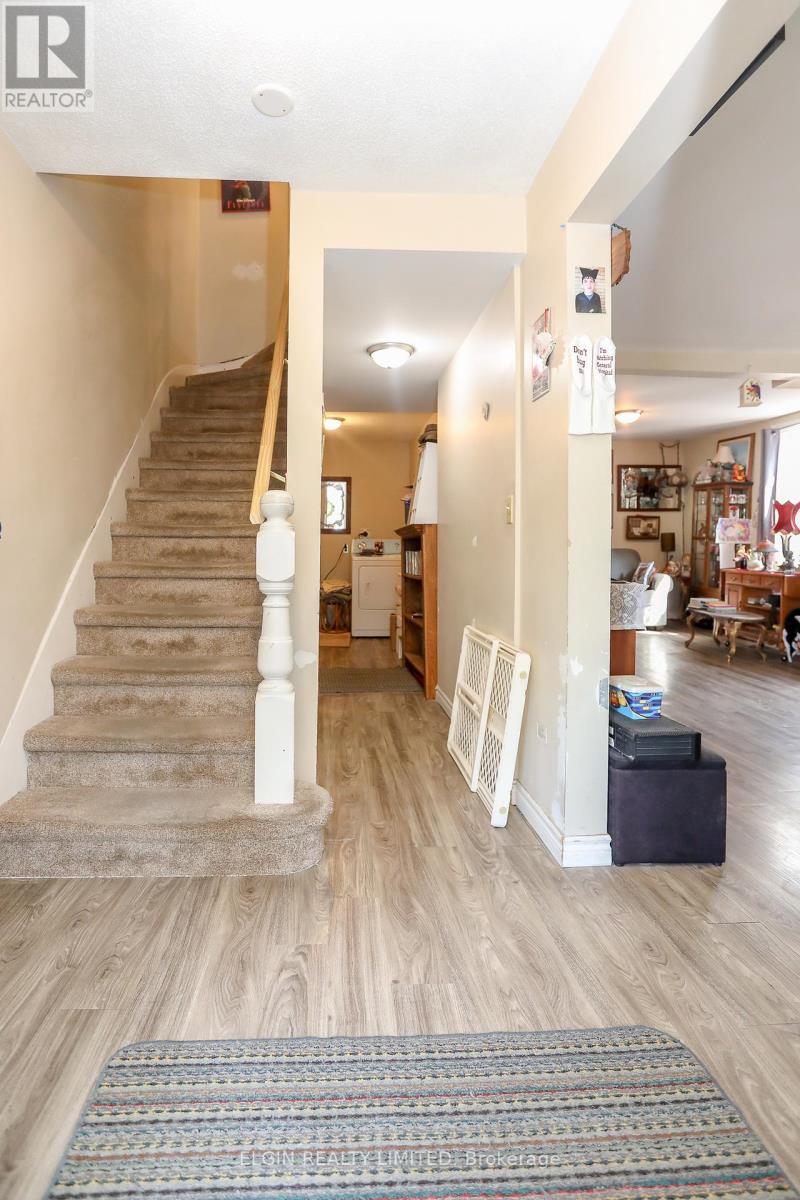 67-69 Elizabeth Street, St. Thomas, Ontario  N5R 2X3 - Photo 7 - X12686352