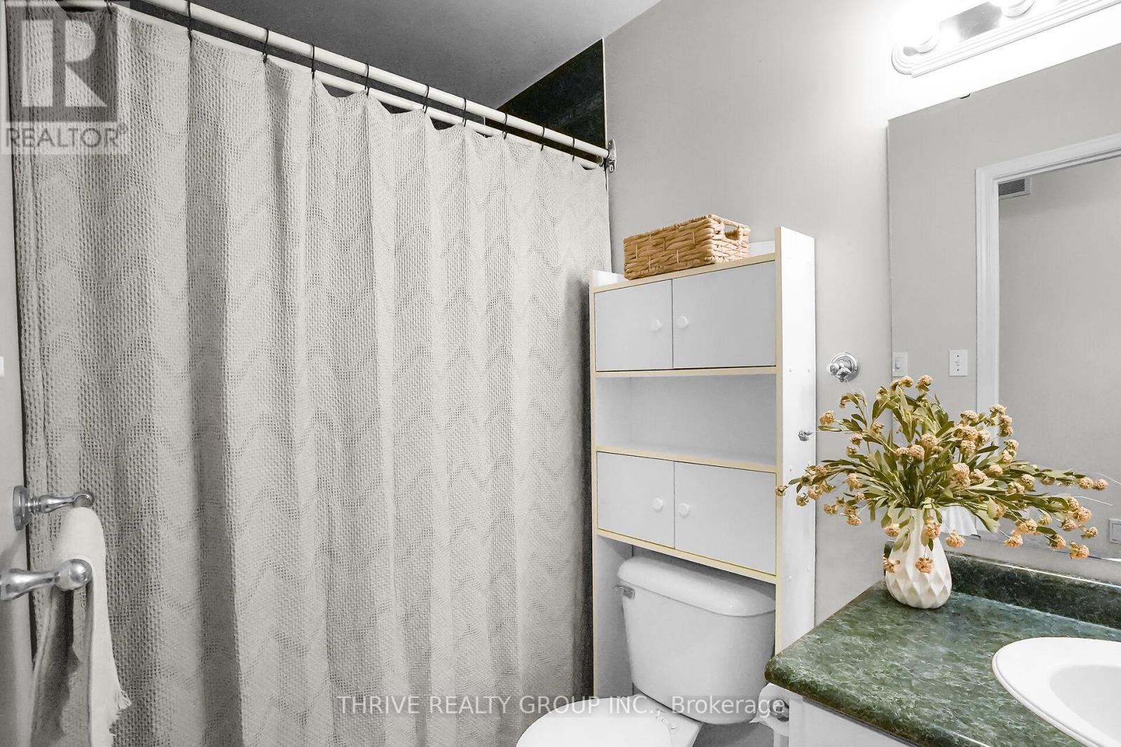 24 Parkview Crescent, Strathroy-Caradoc, Ontario  N7G 4A3 - Photo 20 - X12686404