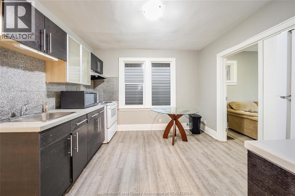 406-08 Randolph Avenue Unit# Upper, Windsor, Ontario  N9B 2T6 - Photo 9 - 26000206