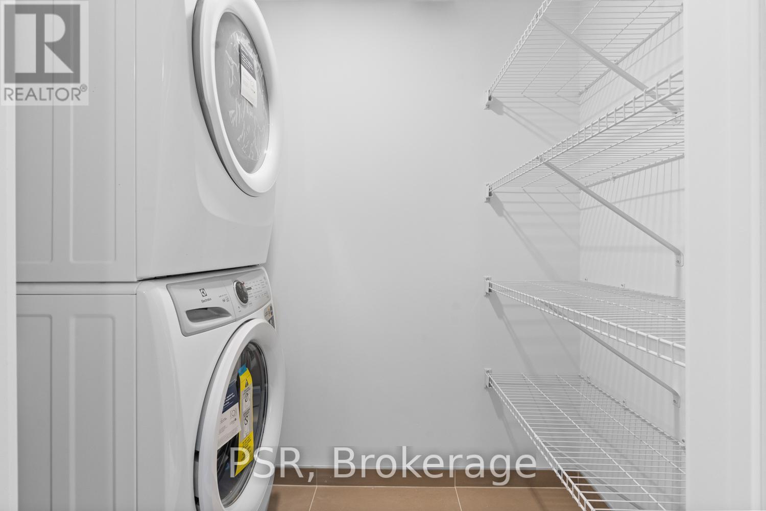 8 Turtle Island Road, Toronto, Ontario  M6A 2M5 - Photo 15 - C12686284