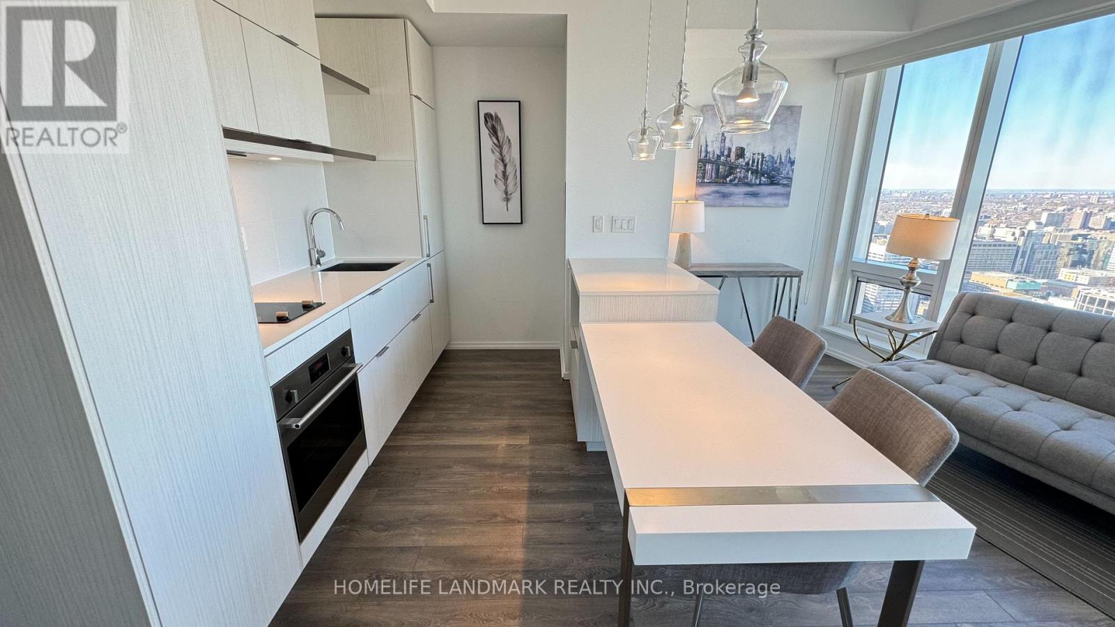 5113 - 197 Yonge Street, Toronto, Ontario  M5B 0C1 - Photo 5 - C12686300