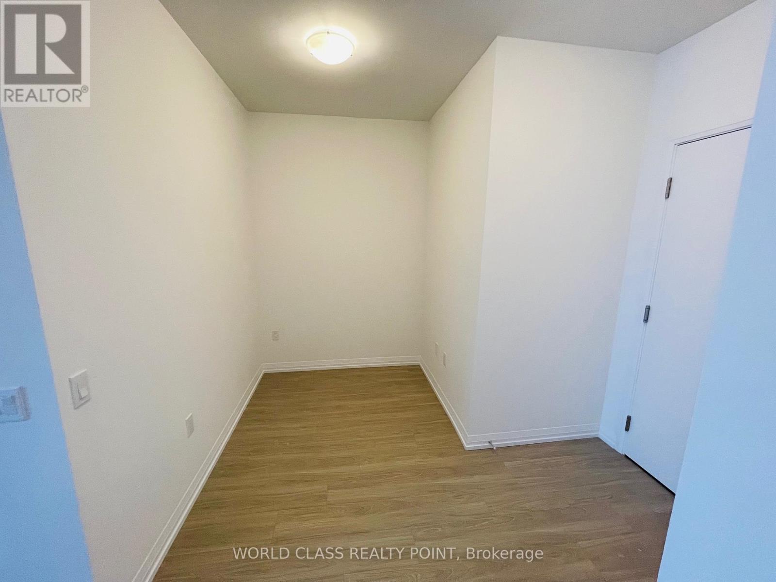 2714 - 50 Dunfield Avenue, Toronto, Ontario  M4S 0E4 - Photo 3 - C12686388