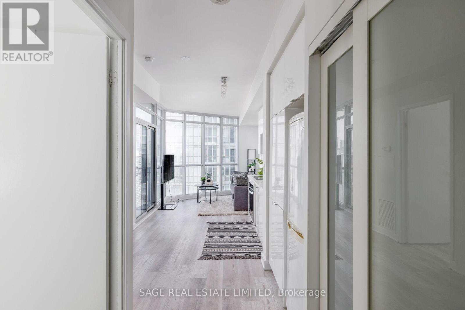 4102 - 21 Iceboat Terrace, Toronto, Ontario  M5V 4A9 - Photo 7 - C12686438